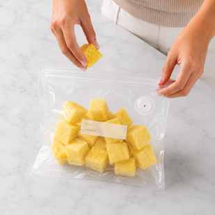 Fill the bag with food